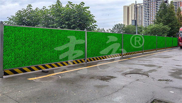 【绵阳】市政围墙板是否必须设置黄黑警示条?依据说明(图1) 【绵阳】市政围墙板是否必须设置黄黑警示条?依据说明(图1)
