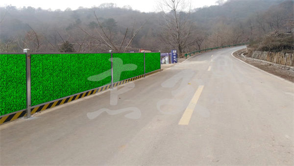 医院扩建易清洁围挡 陆地龙围挡(图1)