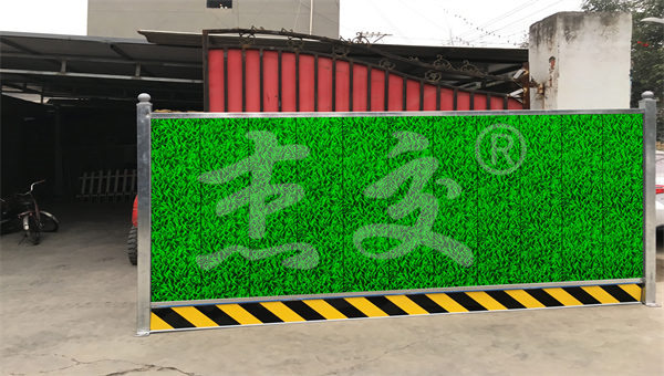 【四川】市政施工围墙板底部封闭对扬尘控制的作用(图1)